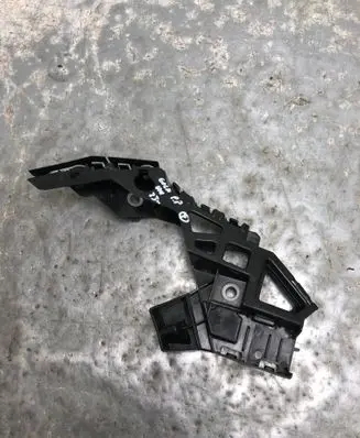 Volkswagen Golf VIII Front bumper mounting bracket 5H0807050D-BILI 5H0807050D
