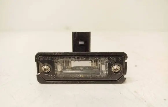 Volkswagen Golf IV Number plate light E2600002