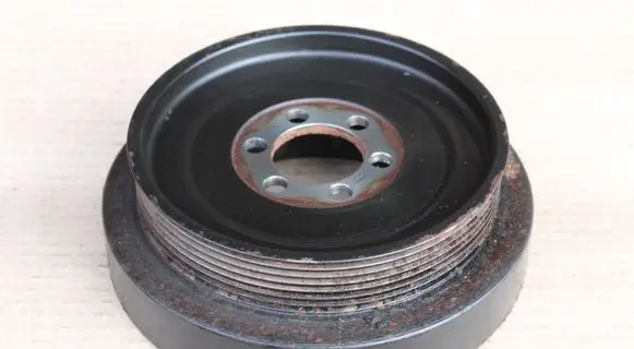 BMW 3 E92 E93 Crankshaft pulley 7558082