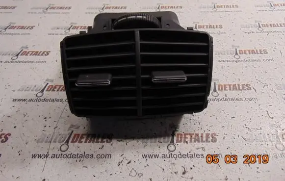 Rear air vent grill