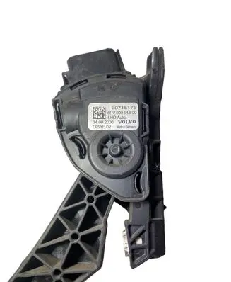 Volvo XC70 Accelerator throttle pedal 30715175
