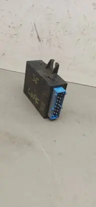 BMW 3 E36 Window wiper relay 8357068 25426510 HW01SW03