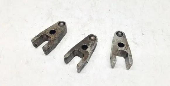 Mercedes-Benz E C207 W207 Fuel Injector clamp holder 