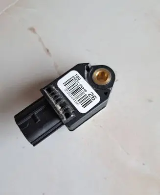 Toyota Avensis T270 Airbag deployment crash/impact sensor 8983105040 3538164166