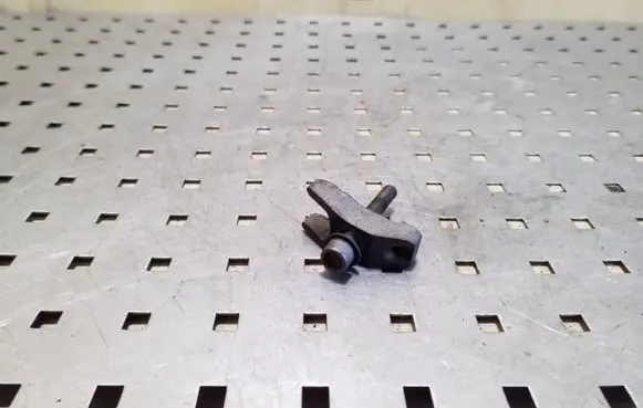Volkswagen Crafter Fuel Injector clamp holder