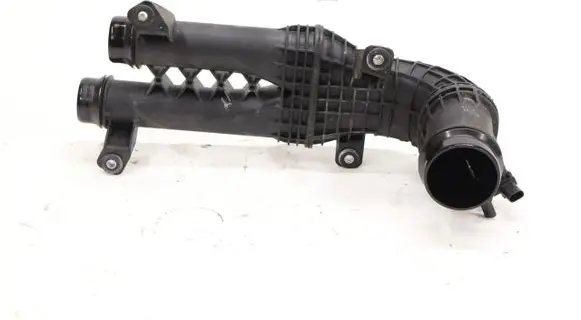 Intercooler hose/pipe