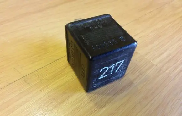 Audi A8 S8 D2 4D Other relay 217 443951253S