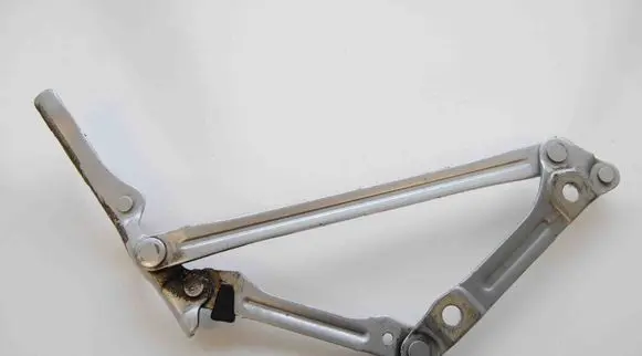 Lexus GS 300 350 430 450H Tailgate/trunk/boot hinge