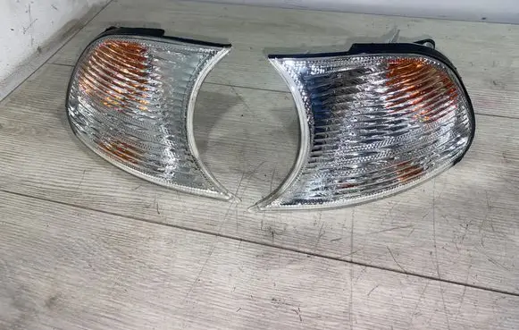 BMW 7 E38 Front indicator light 084441507R