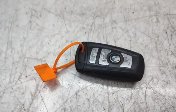 BMW 5 F10 F11 Ignition key/card 