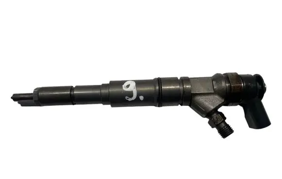 BMW 1 E81 E87 Fuel injector 7794435