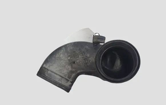 KIA Sportage Air intake hose/pipe 282112E200