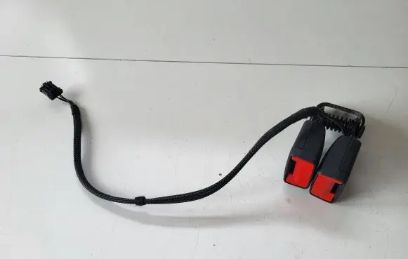 Opel Mokka B Rear seatbelt buckle 9834688680