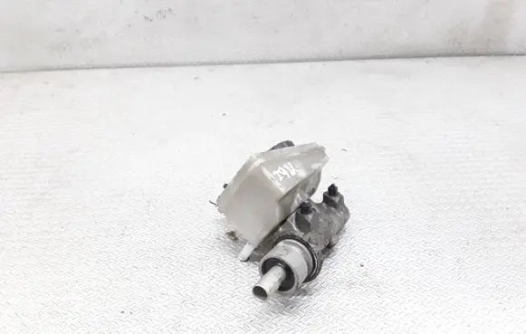 Toyota Yaris Master brake cylinder 0204224219
