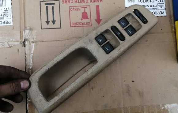 Volkswagen PASSAT B5.5 Electric window control switch 1J4959857D 03755031