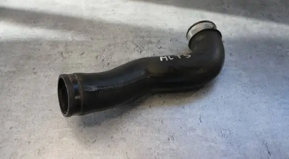Mercedes-Benz ML W164 Intercooler hose/pipe a1645281482
