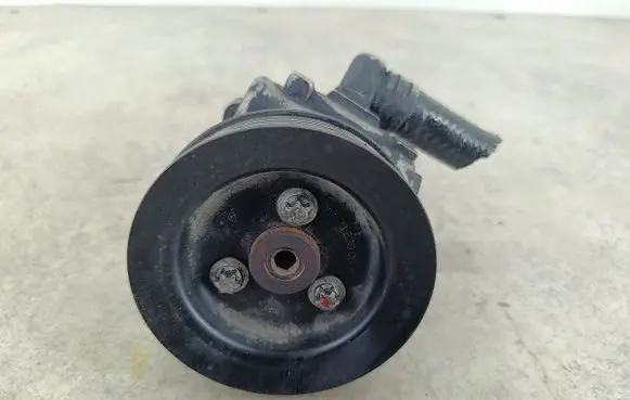 Mercedes-Benz ML W163 Power steering pump 