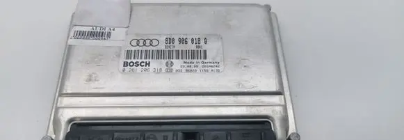 Audi A4 S4 B5 8D Engine control unit/module 8D0906018Q 0261206318