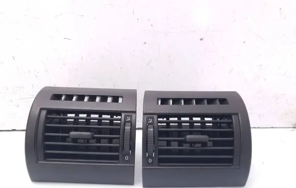 Volkswagen Fox Dashboard side air vent grill/cover trim 5Z0819703 5Z0819704 5Z0857171A