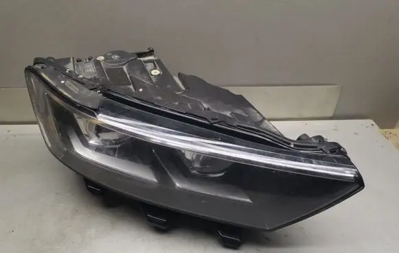 Volkswagen T-Roc Headlight/headlamp