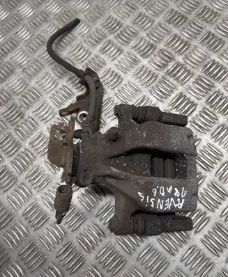 Toyota Avensis T270 Rear brake caliper 