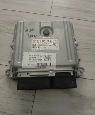 Mercedes-Benz E W211 Engine control unit/module ECU 0281012784