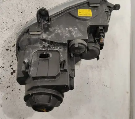 Volkswagen Golf V Headlight/headlamp 0301212272