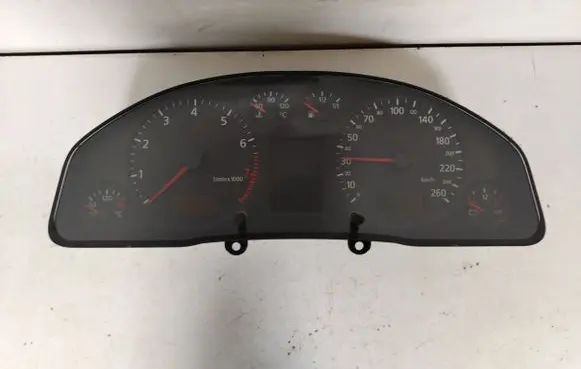 Audi A6 S6 C5 4B Speedometer (instrument cluster) 4B0920900G D070001