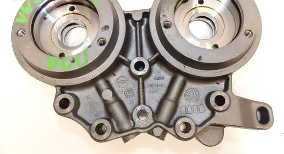 Volkswagen Tiguan Allspace Camshaft holder 06K103144D
