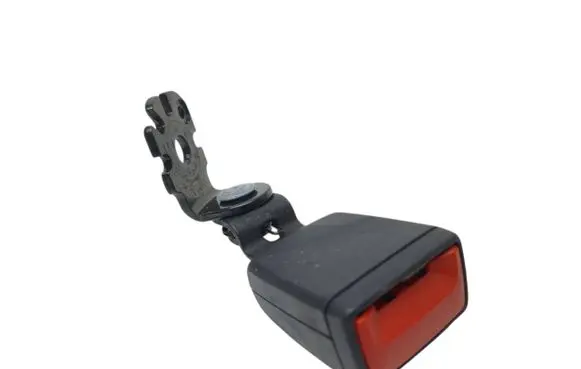 Rear seatbelt buckle