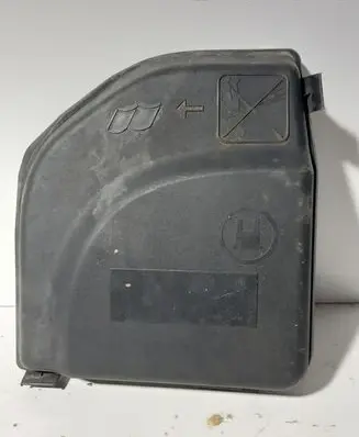 Peugeot 5008 Fuse box cover 9658418180