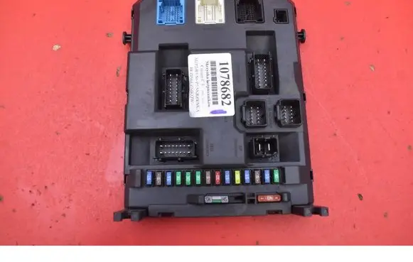 Citroen C3 Fuse box set 9666952180