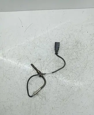 Volkswagen Phaeton Exhaust gas temperature sensor 059906088A