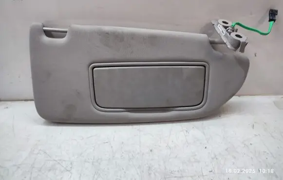 Volvo XC90 Sun visor