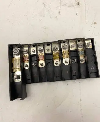 Volkswagen Transporter - Caravelle T5 Fuse module 7H6970187B