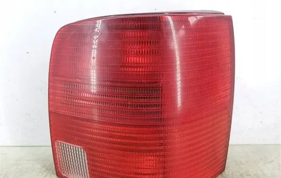 Volkswagen PASSAT B5 Rear/tail lights 3B9945112F