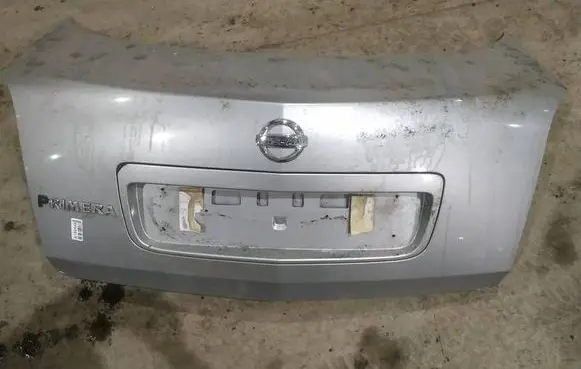 Nissan Primera Tailgate/trunk/boot lid PILKAS