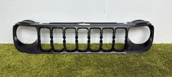 Jeep Renegade Front bumper upper radiator grill 52088680