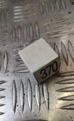 Audi A4 S4 B7 8E 8H Other relay 8d0951253