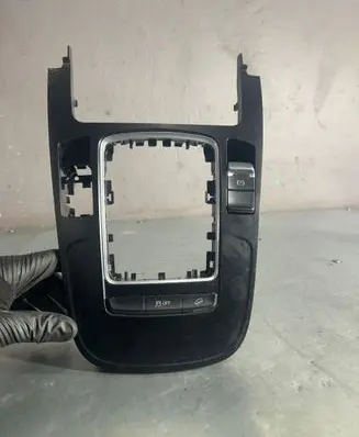 Audi Q5 SQ5 Gear shifter surround trim plastic 8K0864261 00002430