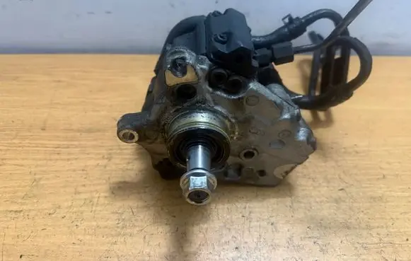 Hyundai H-1, Starex, Satellite Fuel injection high pressure pump 331004A700 9422A060A