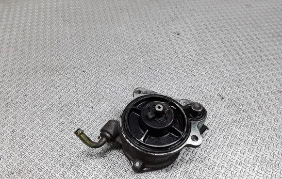Toyota Yaris Vacuum pump