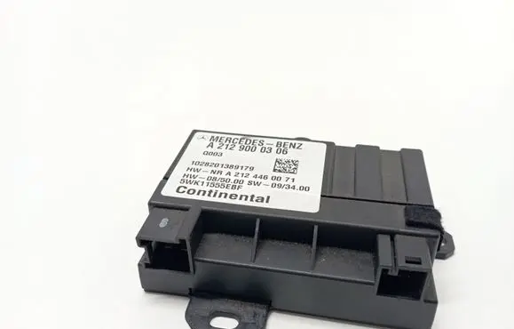 Mercedes-Benz C W204 Fuel injection pump control unit/module A2129000306 1028201389179 A2124460071