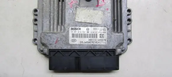 KIA Ceed Engine control unit/module 0281019544