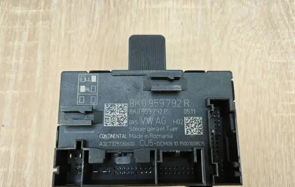 Audi Q5 SQ5 8R Door control unit/module 8K0959792R