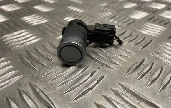 BMW 5 E60 E61 Parking PDC sensor 6989111