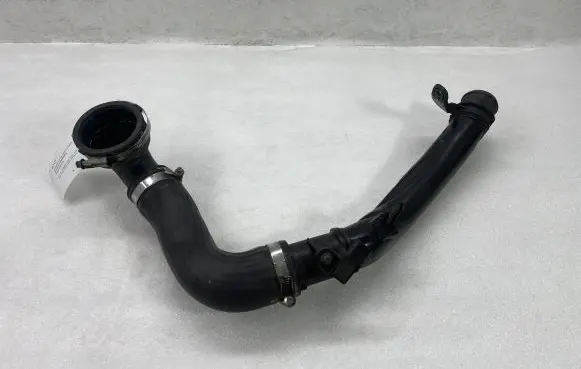 Peugeot 5008 II Intercooler hose/pipe 9801902880