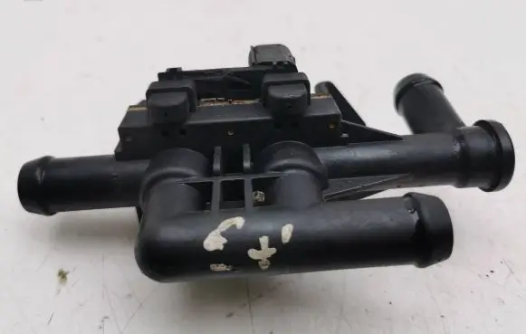 BMW 7 F01 F02 F03 F04 Coolant heater control valve 9119164