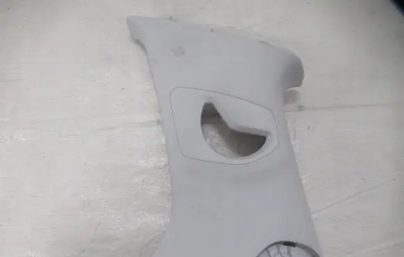 Peugeot 308 (C) pillar trim 9800072877