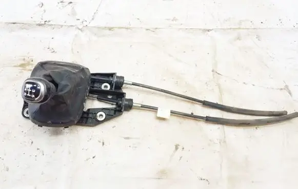 Mitsubishi Carisma Gear shifter/selector mr912006